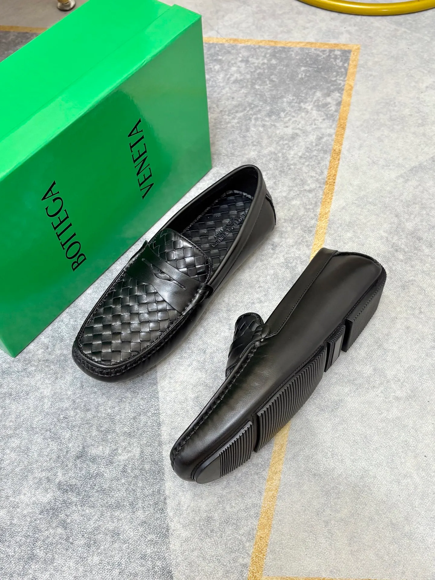P420💰 (Niu Li + Niu Pad) [BV] The latest hot style‼ ️Casual men's shoes, uppers imported first-layer cowhide ➕Full imported cowhide lining✔️Exquisite workmanship, excellent foot feel, special rubber soles✔️, cool and fashionable, the latest fashion, fashionable outsole, hurry up.  Code number: 38-44 (can be customized to 37.45, non-refundable)